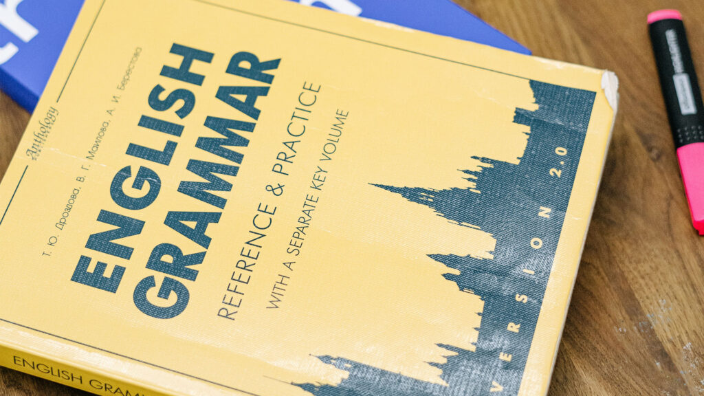 Adult's Basic Grammar and Speaking